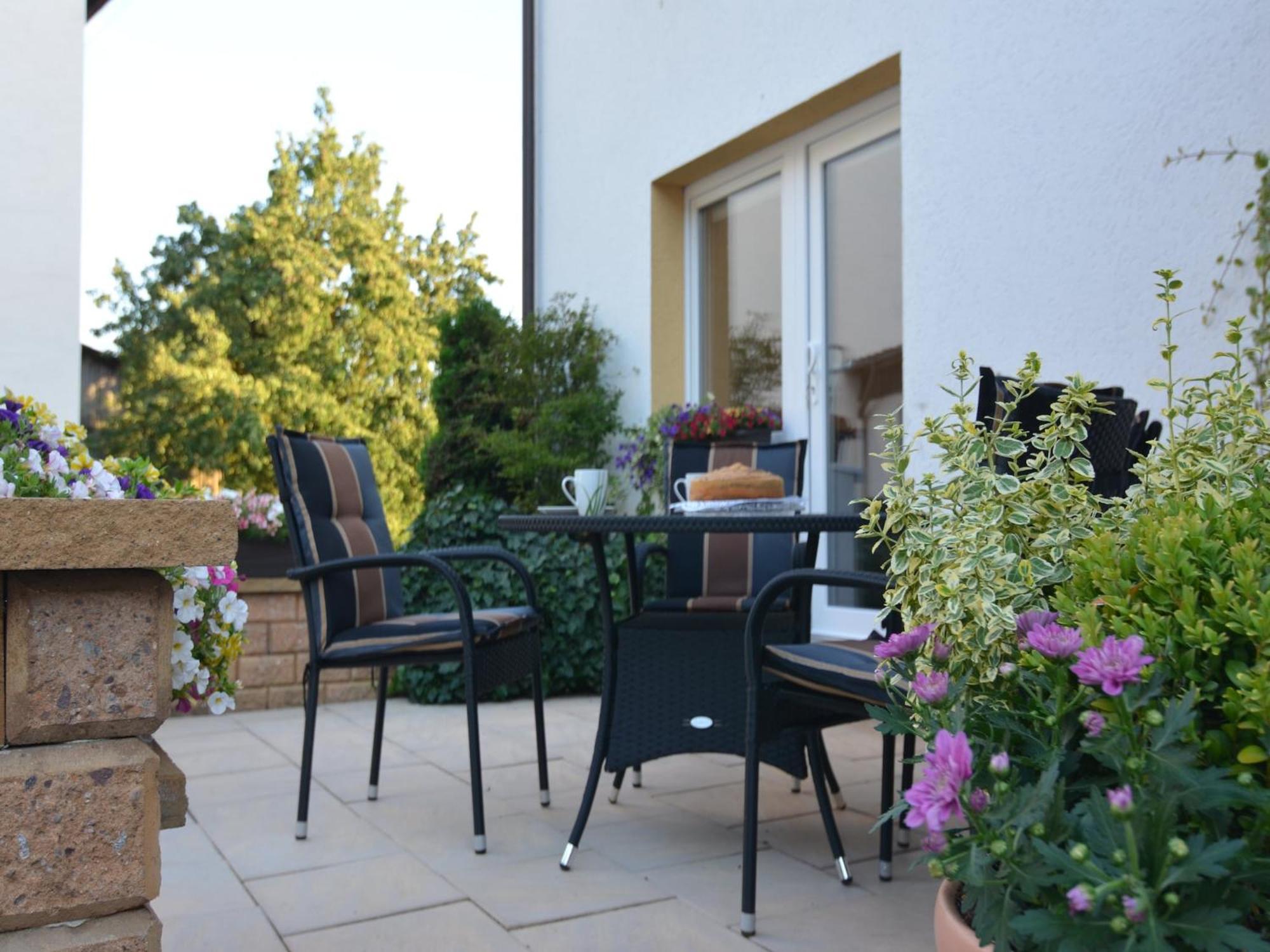 Modern Holiday Home Idyllic Setting With Terrace Medebach Extérieur photo